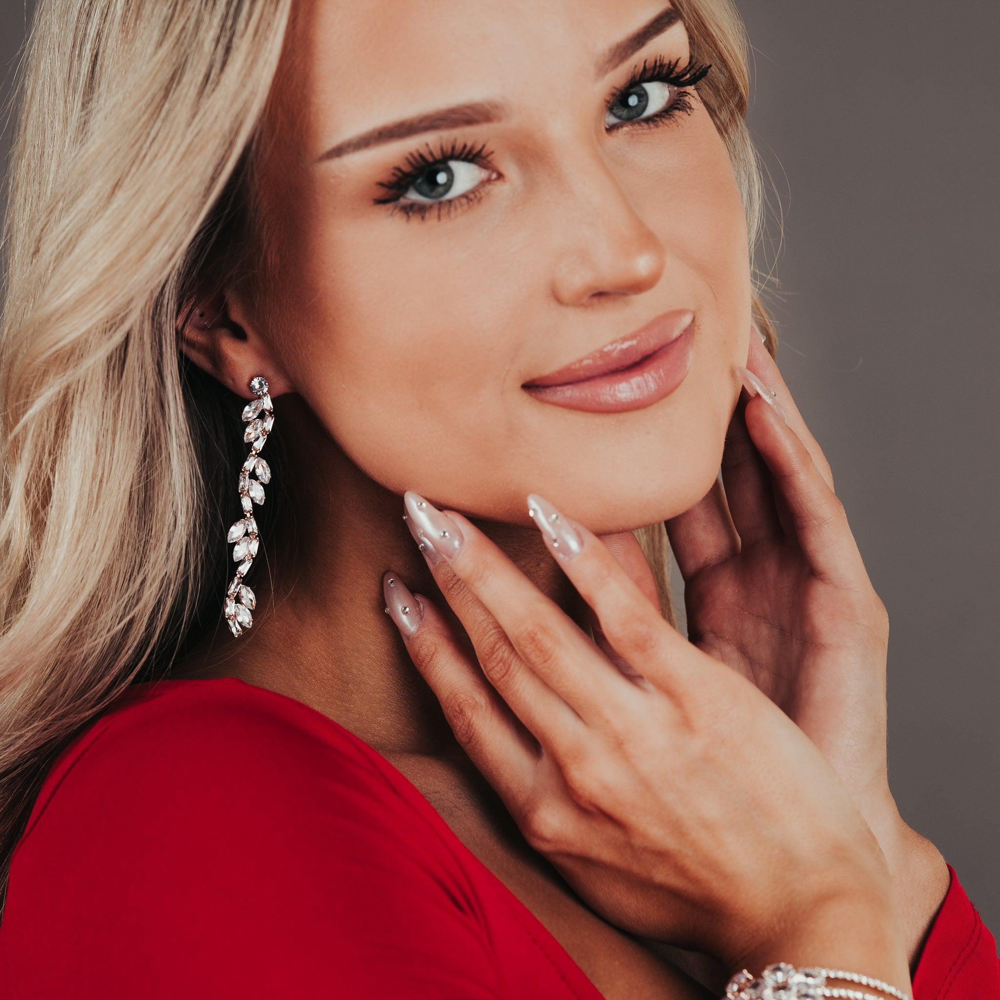 FRENCH RIVIERA | Selina Earrings -kirkkaat juhlakorvakorut (hopea)