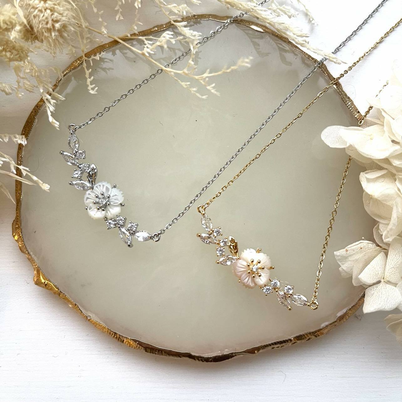 FRENCH RIVIERA|Jocelyn surgical steel necklace with flower (gold &amp; silver)