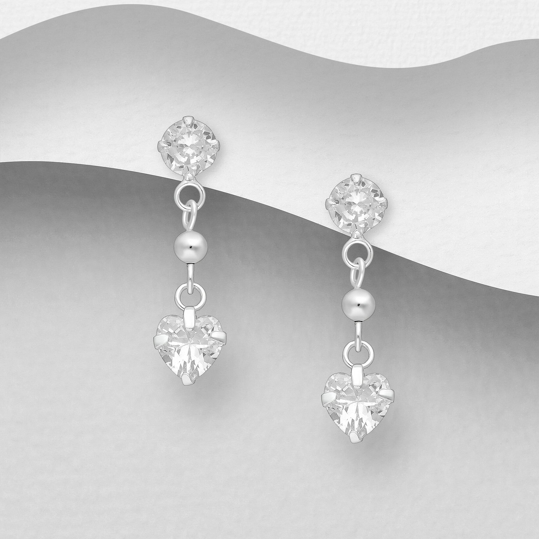 PREMIUM COLLECTION|Nellie -hopeiset sydänkorvakorut kristallilla