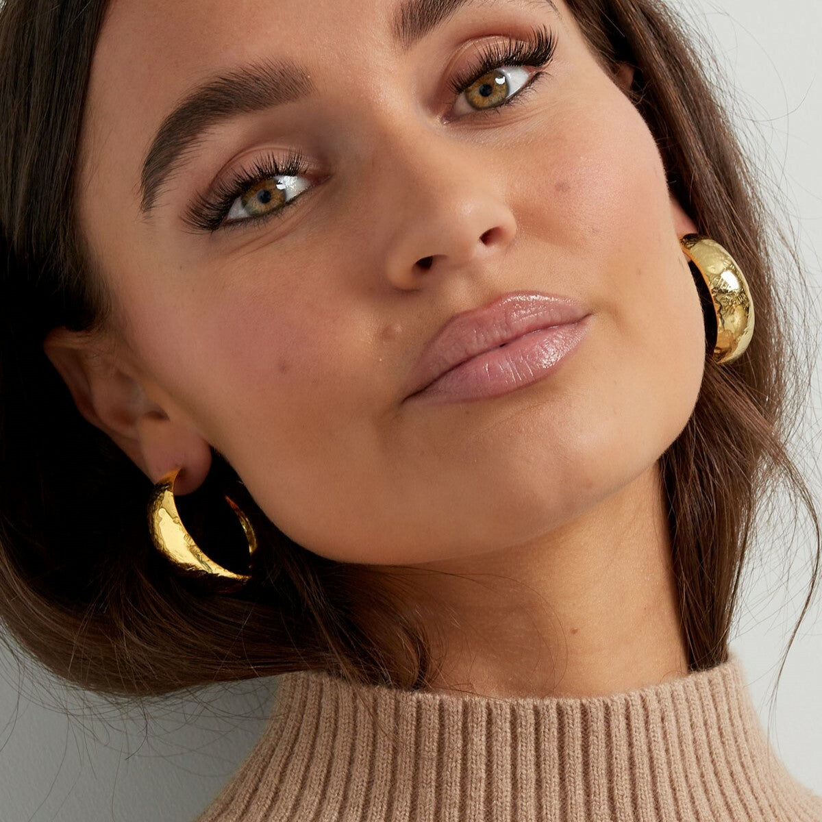 FRENCH RIVIERA | Large Fiona Hoops -kirurginteräksiset renkaat (hopea)