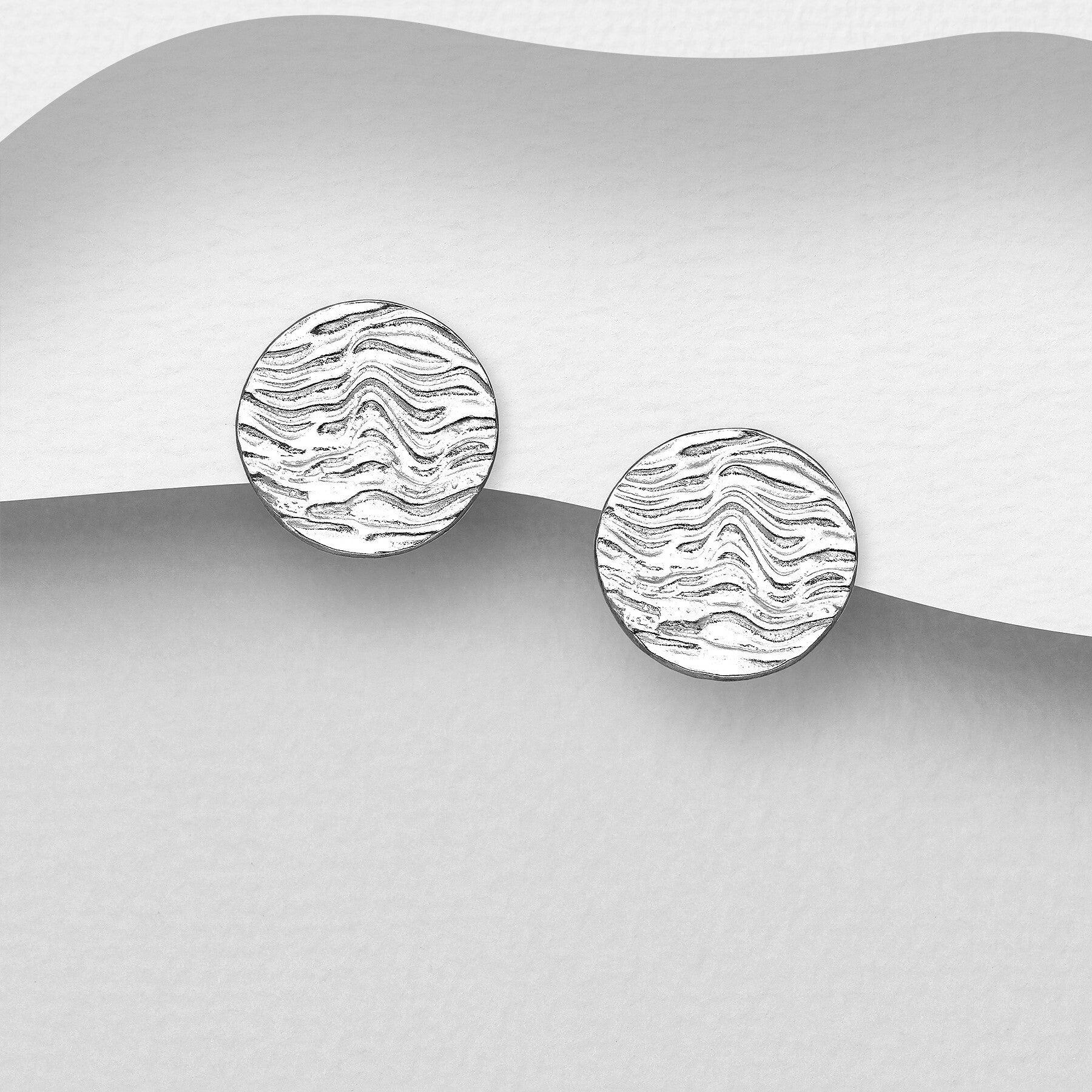 PREMIUM COLLECTION|Ina -minimalistiset hopeanapit kuvioidulla pinnalla