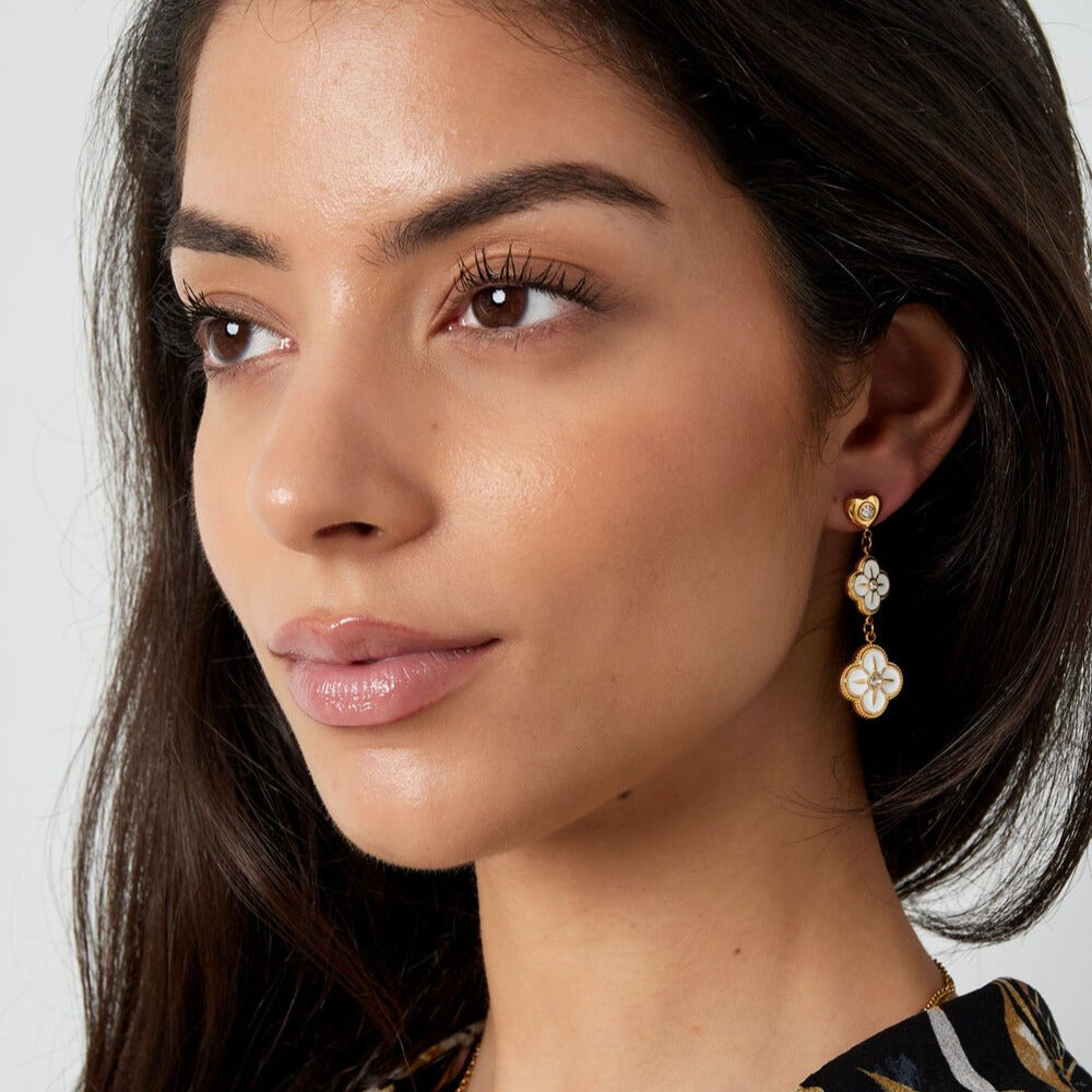 FRENCH RIVIERA | Amour Bloom – emalikorvakorut (hopea)