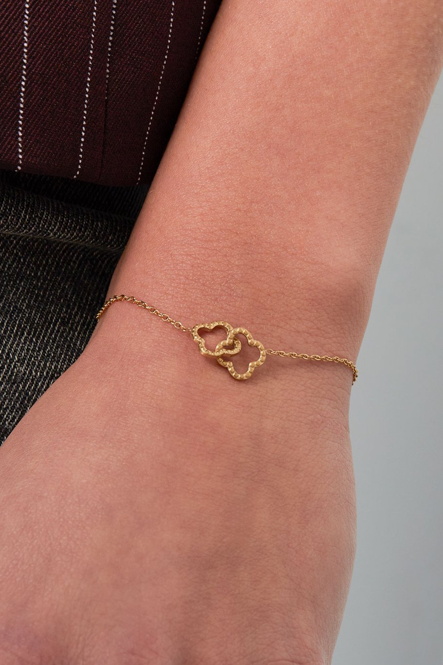 French Riviera | Linked Luck – onnenapila kirurginteräsrannekoru (kulta)