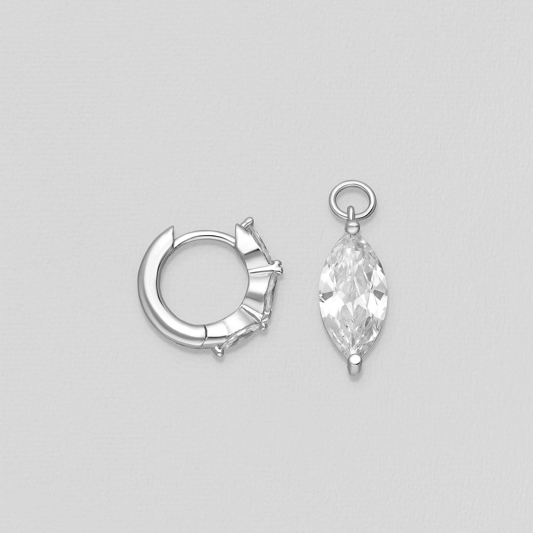 Isabella-rengaskorvakorut hopeaa, irrotettavalla marquise-kristallikoristeella.