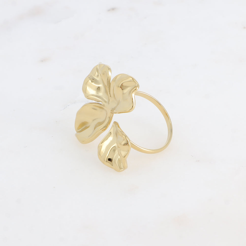 Bohm Paris näyttävä lehtikuvio sormus säädettävä, sivusta kuvattuna.