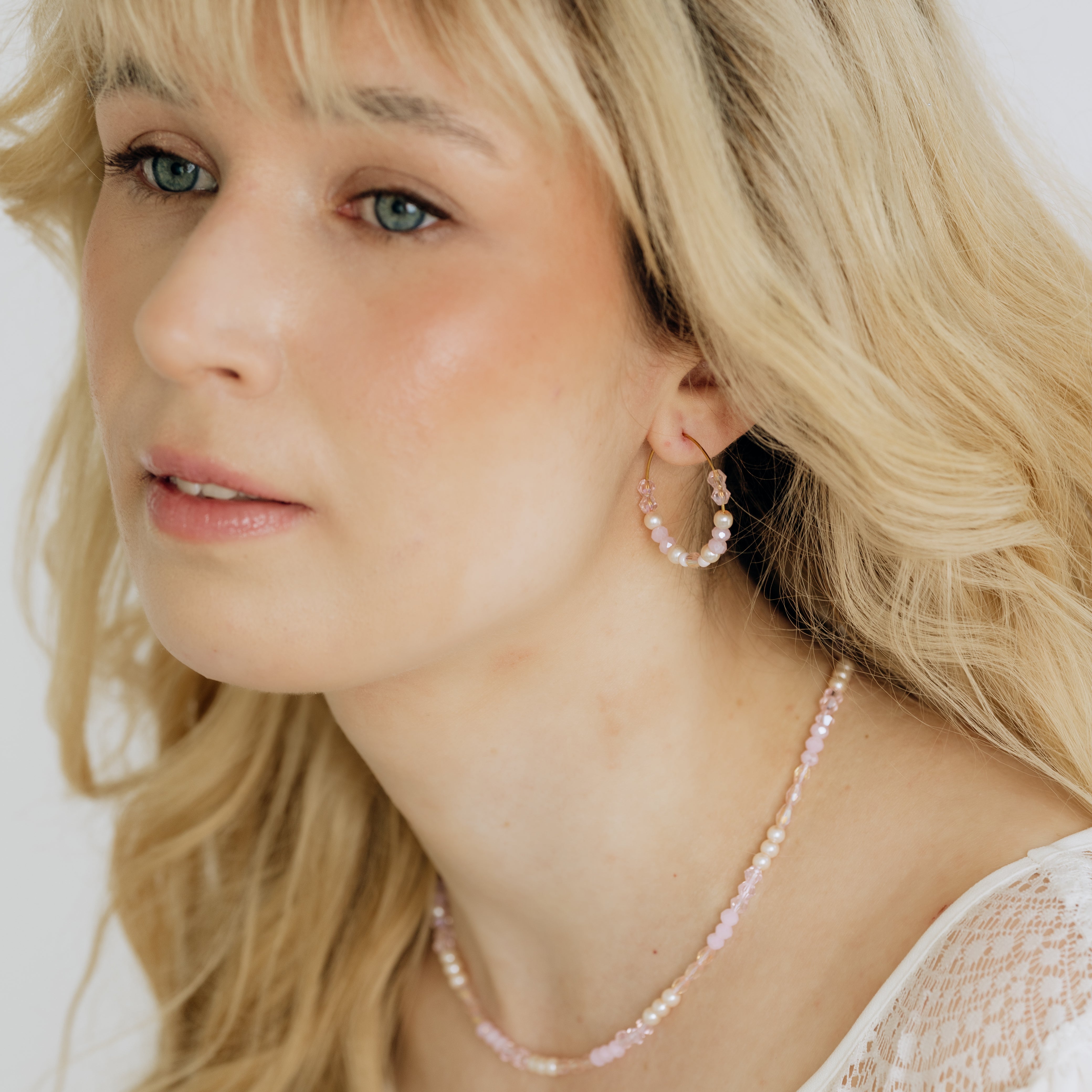 Earrings, FRENCH RIVIERA|Jasmine flower earrings (red)