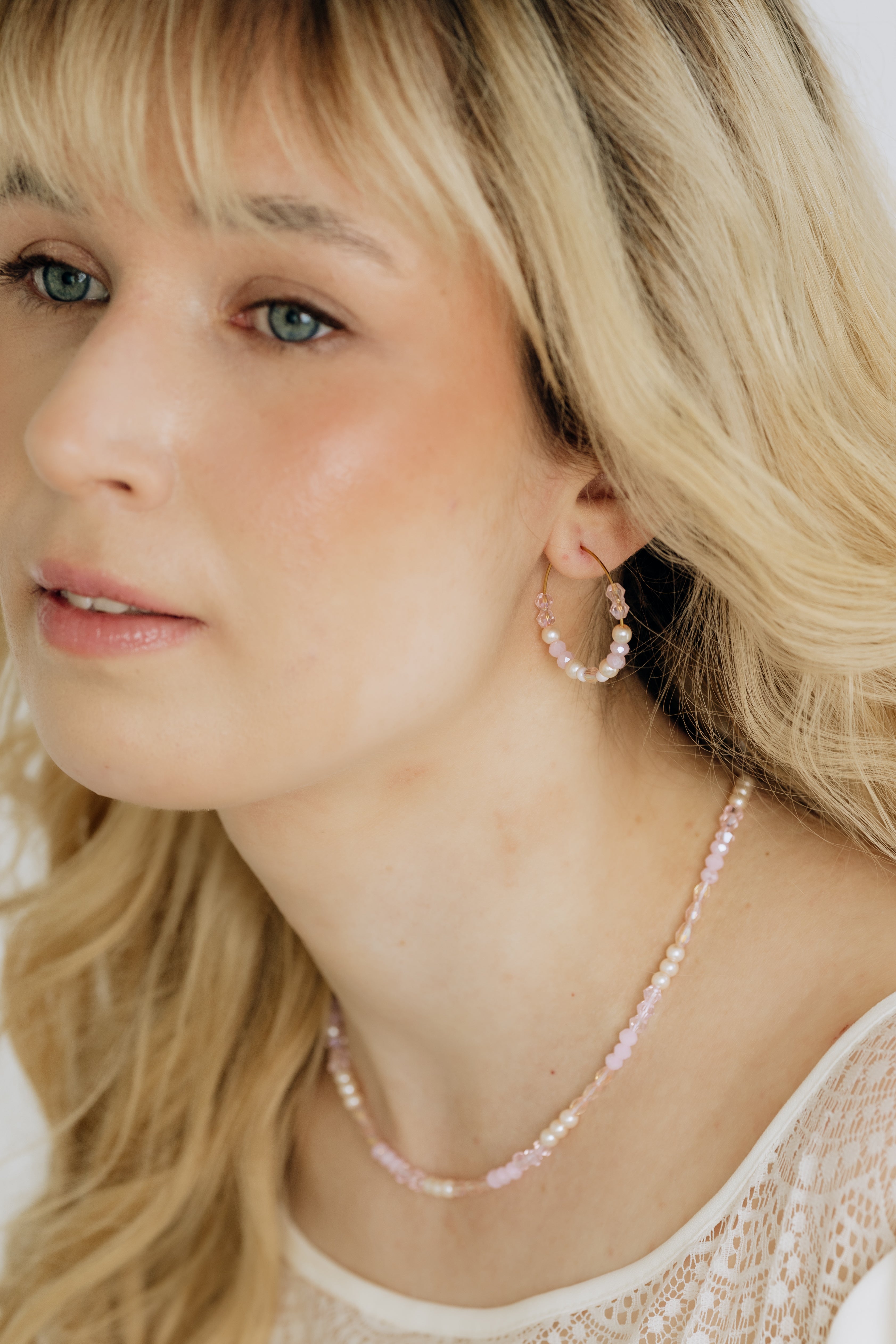 Earrings, FRENCH RIVIERA|Jasmine flower earrings (red)