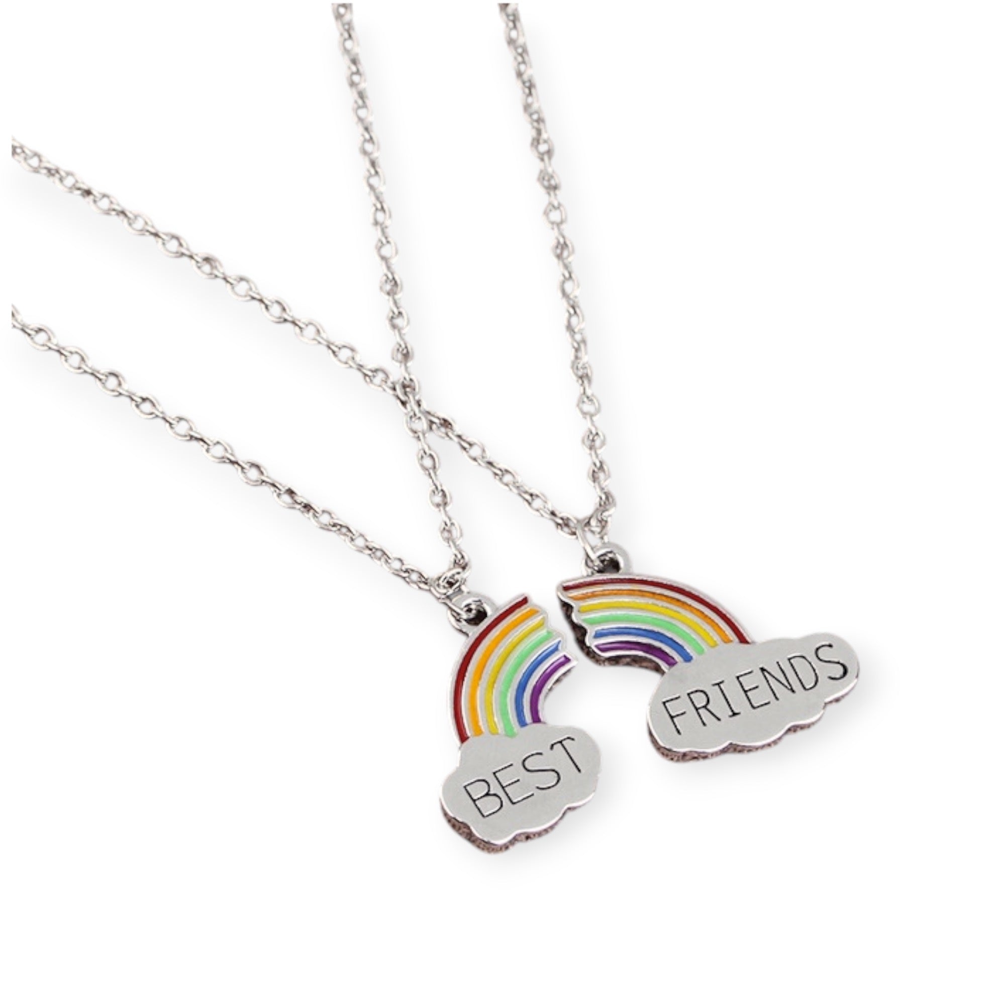 Rainbow Connection ystävyyskaulakoru kahdelle – sateenkaaren ja pilven muotoinen best friends -koru hopeanvärisellä ketjulla.