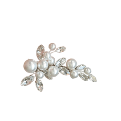 ATHENA BRIDAL | Stéphanie -helmikoristeinen hiuskoru klipsillä (hopea)