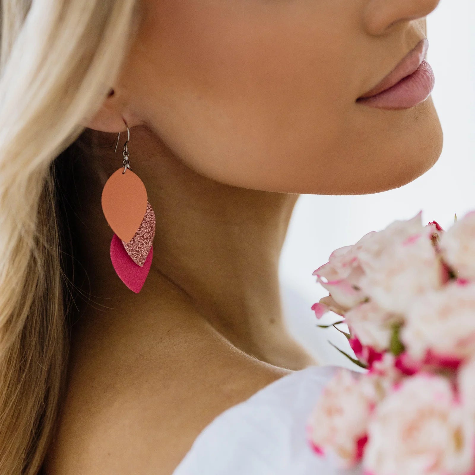 LEMPI earrings, Little Grain (cinnamon brown)
