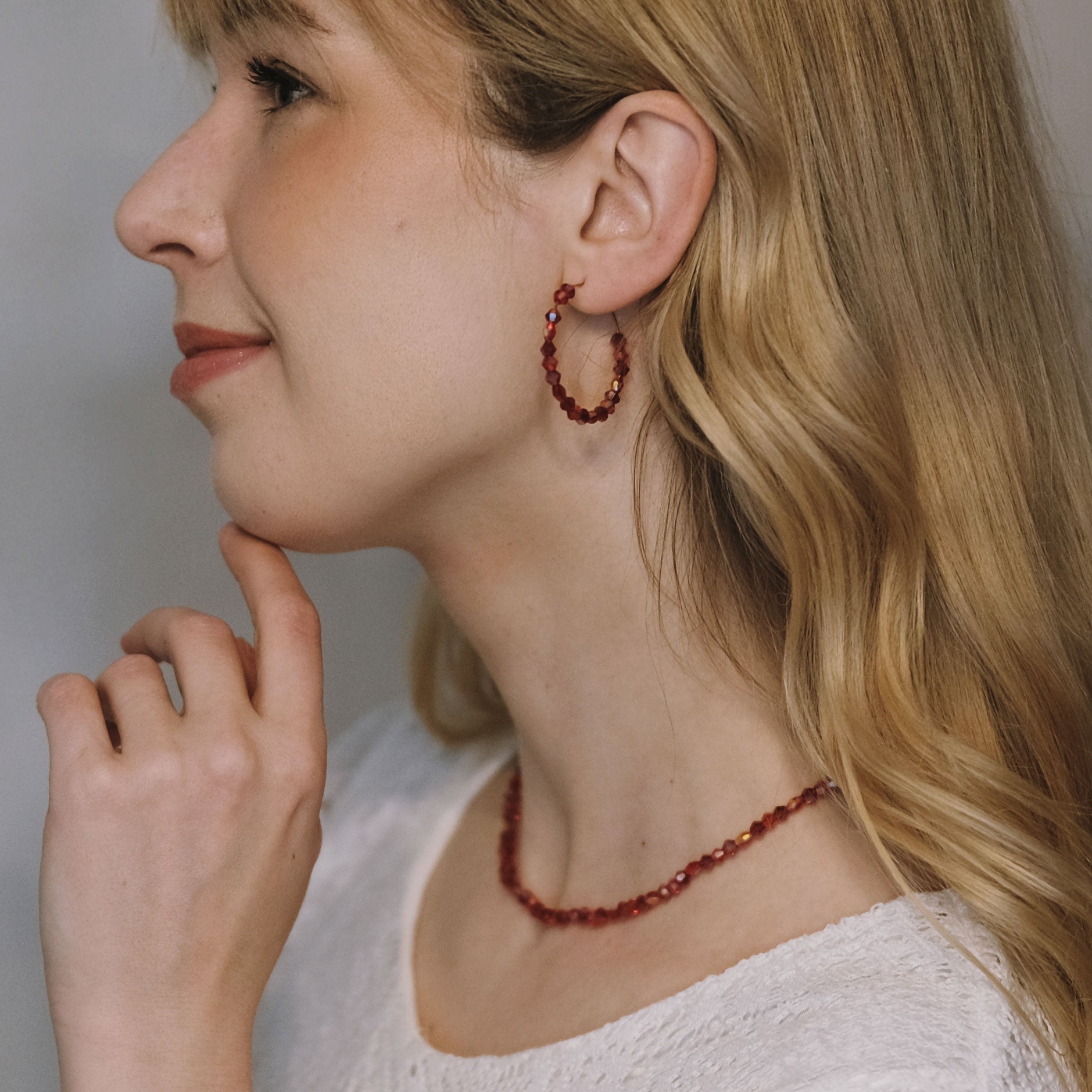 Earrings, FRENCH RIVIERA|Jasmine flower earrings (red)