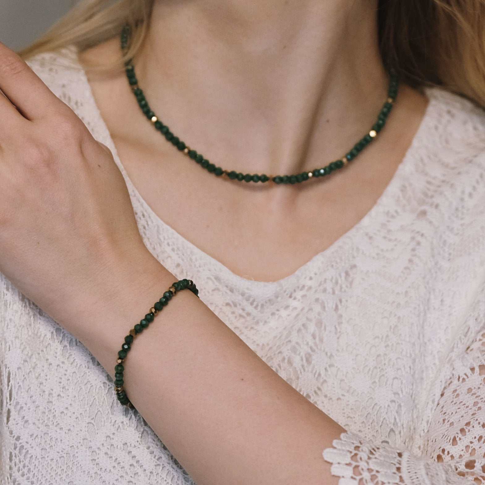 Earrings, FRENCH RIVIERA|Jasmine flower earrings (red)