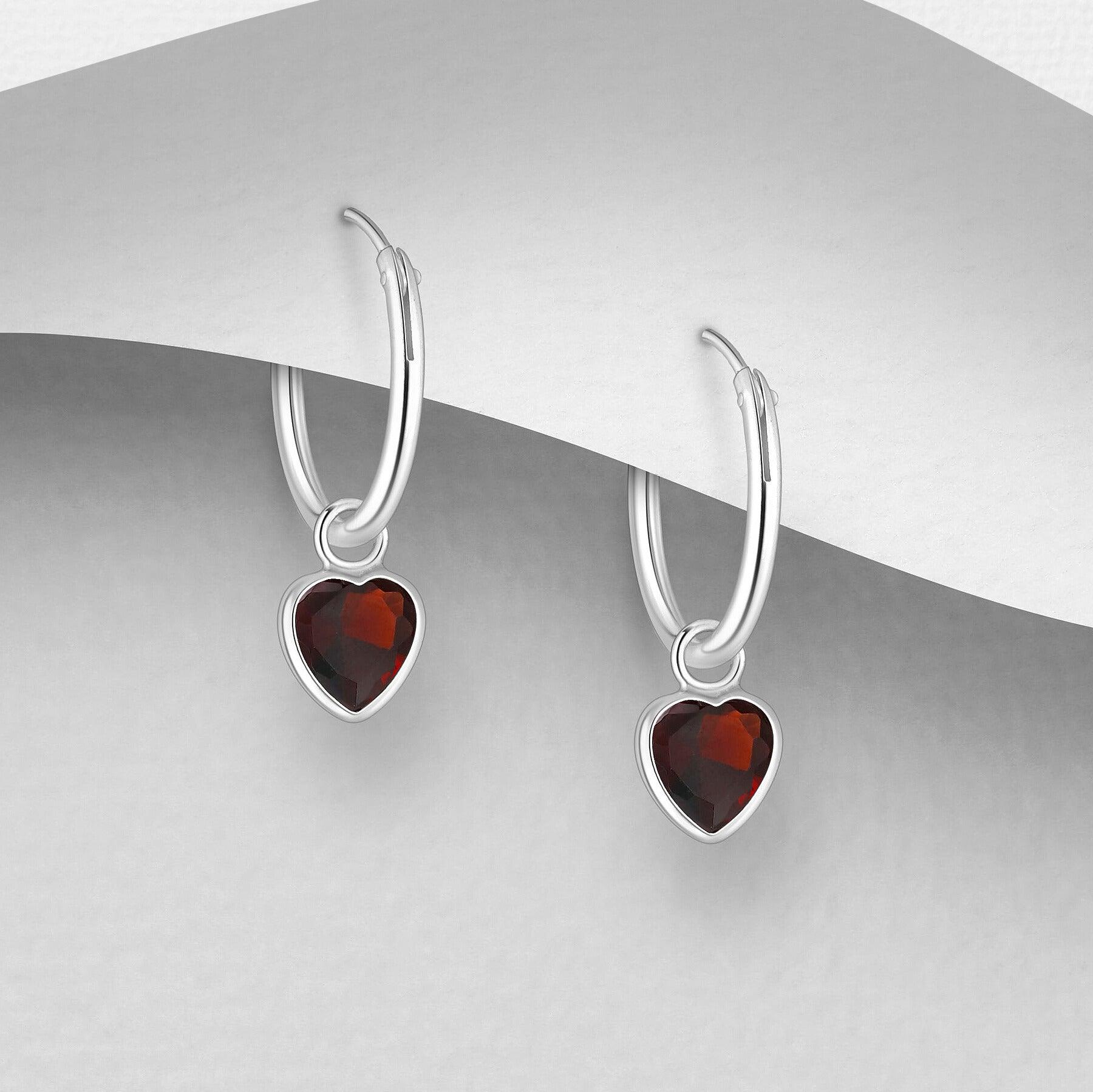 Hopearenkaat, CZ Huggie Hoops with Red Heart -punaiset sydänrenkaat