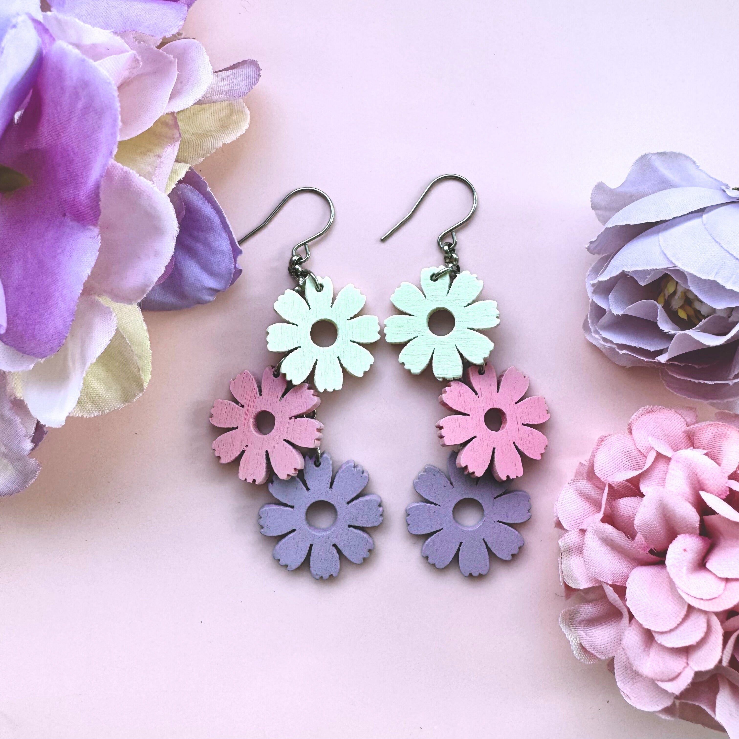 Wooden earrings, Heart (red lace-decorated wooden earrings)