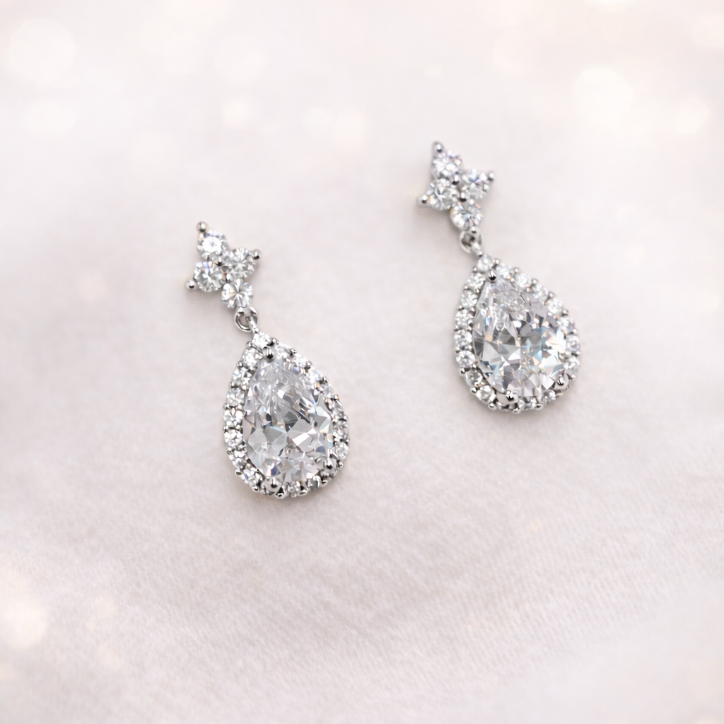 Kristallikorvakorut, ROMANCE | Beautiful Teardrop