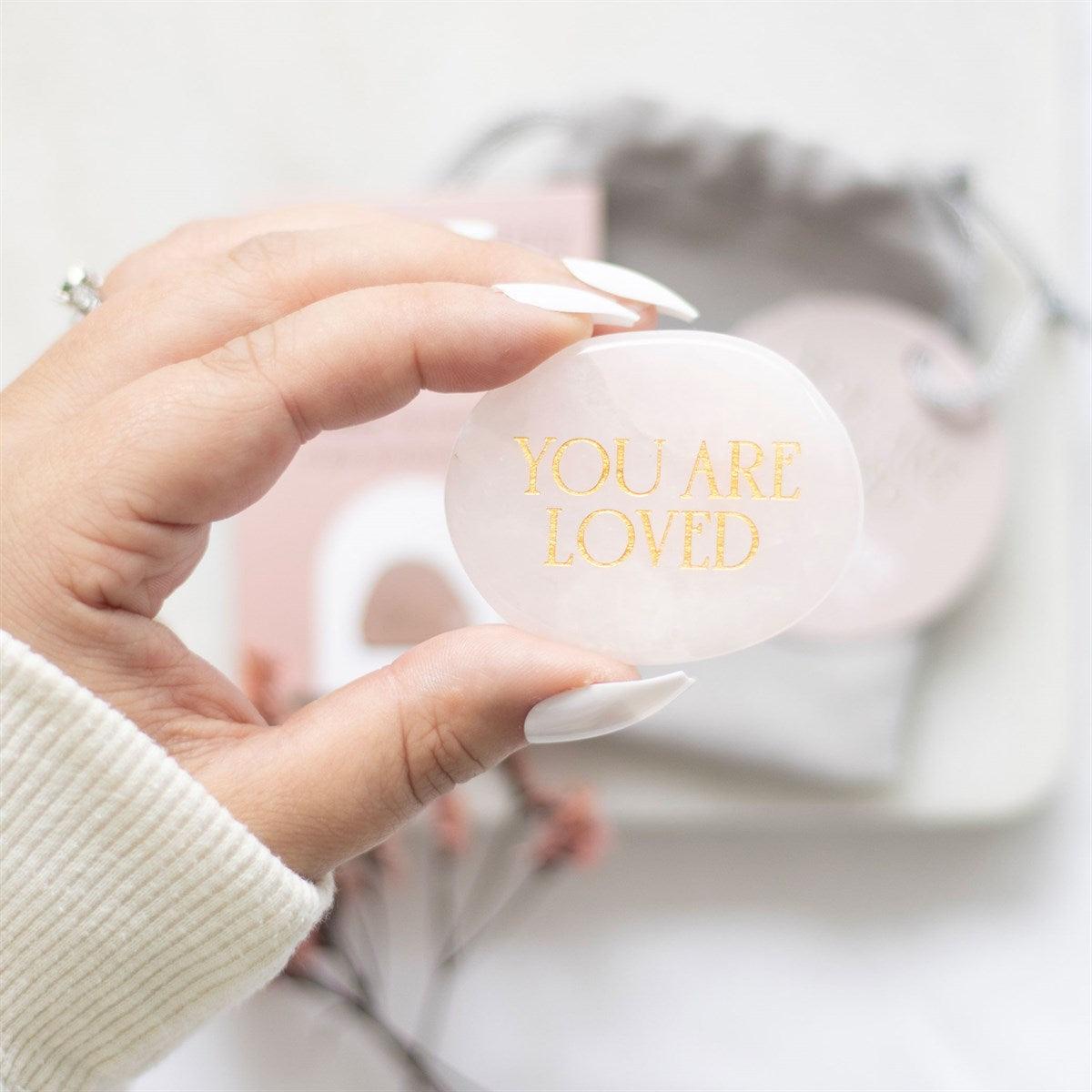 You Are Loved Rose Quartz -ruusukvartsi kämmenkivi "olet rakastettu"