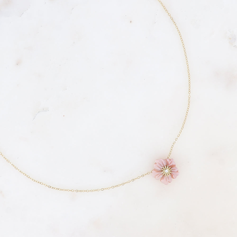 kultainen kaulakoru kukkariipus vaaleanpunainen kristalli
