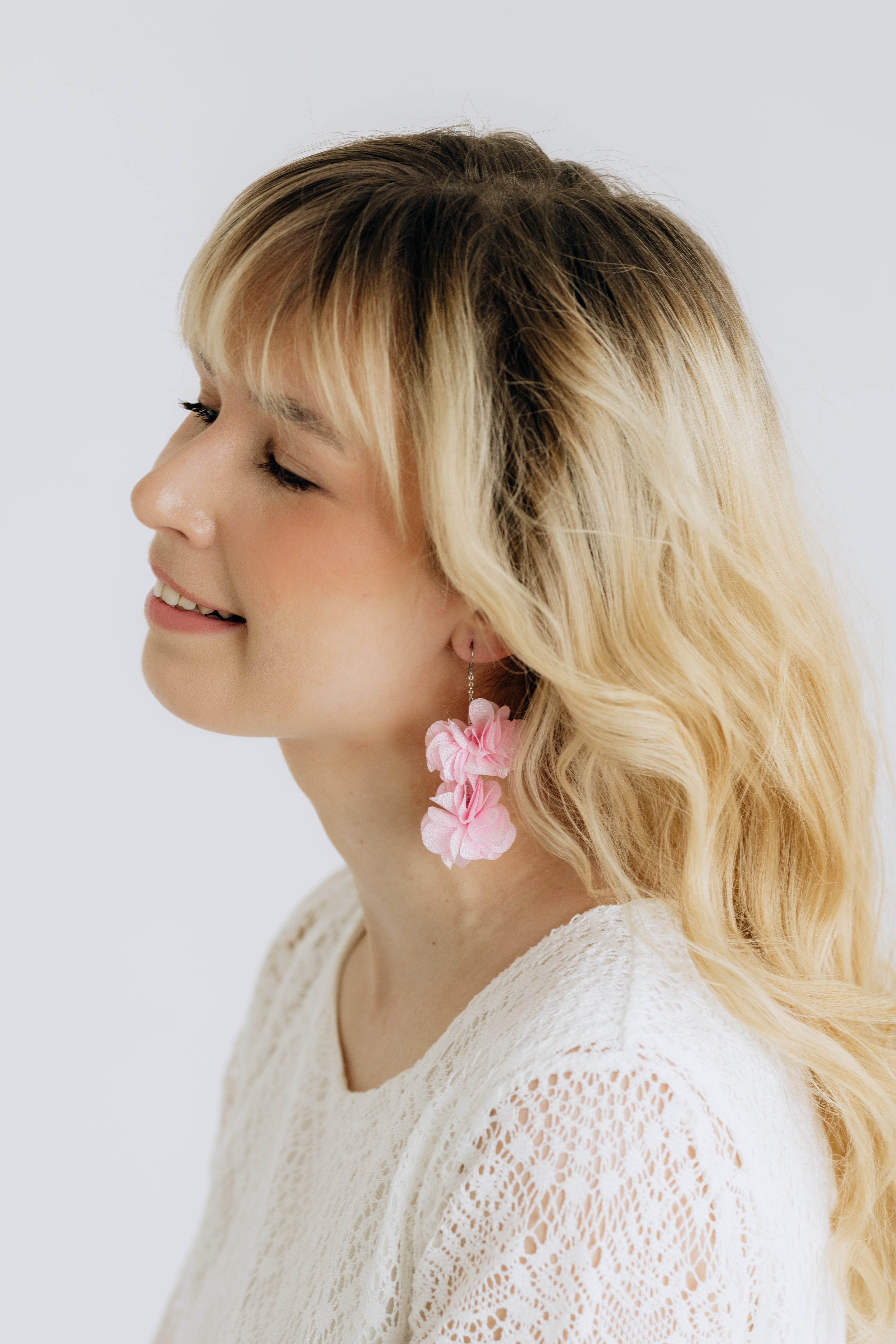 Earrings, FRENCH RIVIERA|Jasmine flower earrings (red)