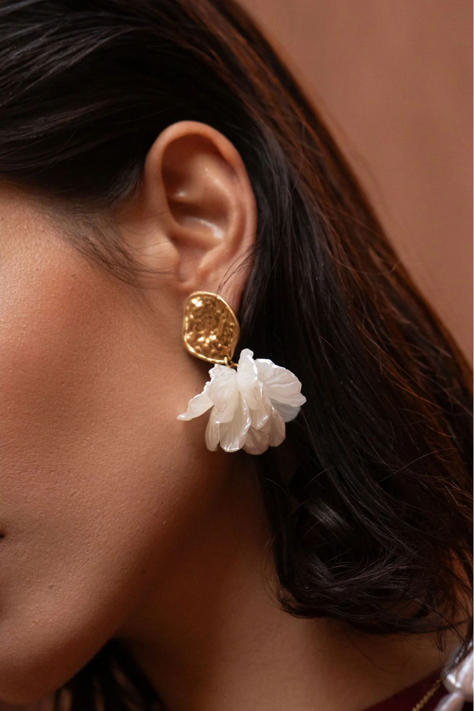 BOHM PARIS | Boucles Corail Bloom – orange stud earrings